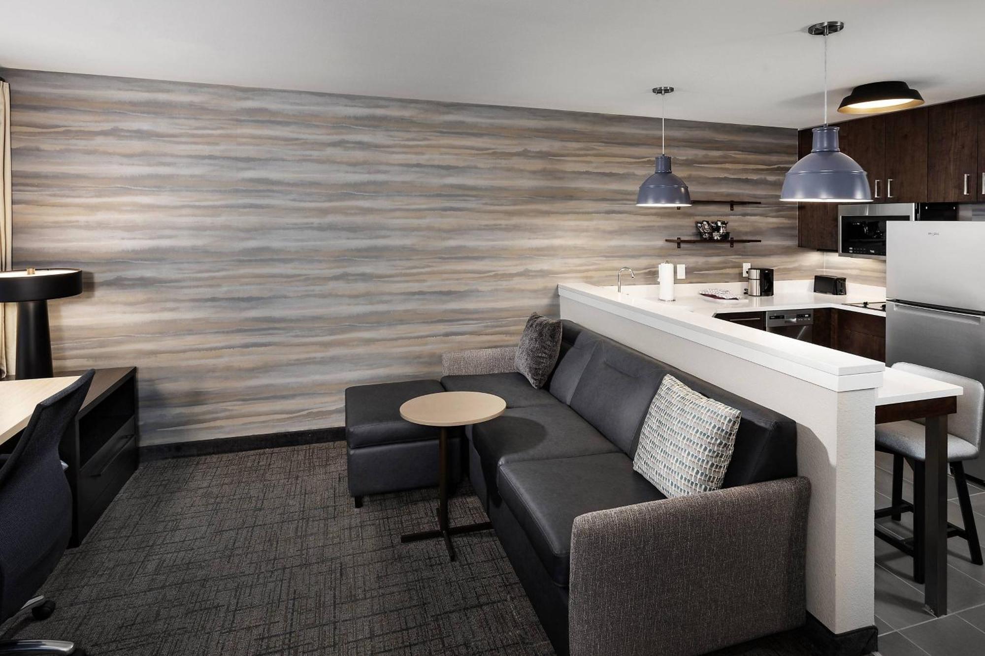 Residence Inn By Marriott Milwaukee Brookfield Eksteriør billede